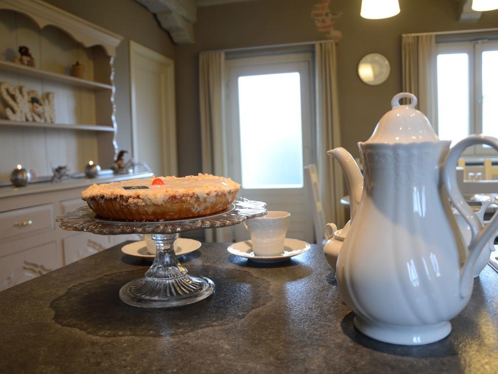 Charming Holiday Home In Zele Near The Forest Eksteriør bilde