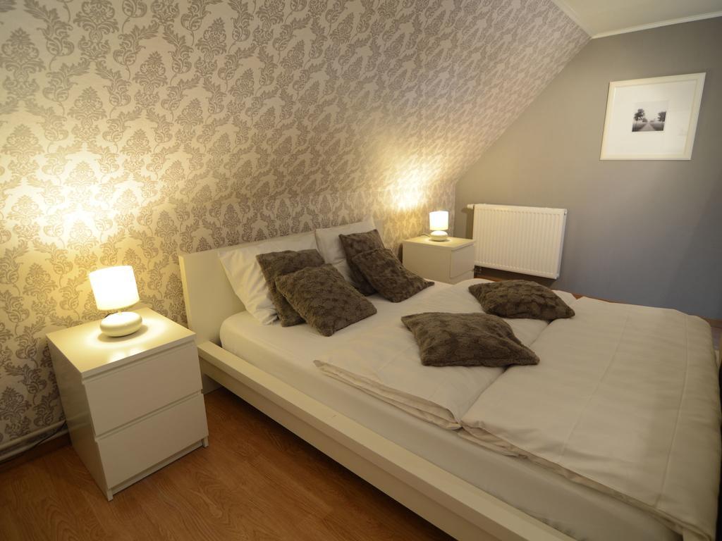 Charming Holiday Home In Zele Near The Forest Eksteriør bilde